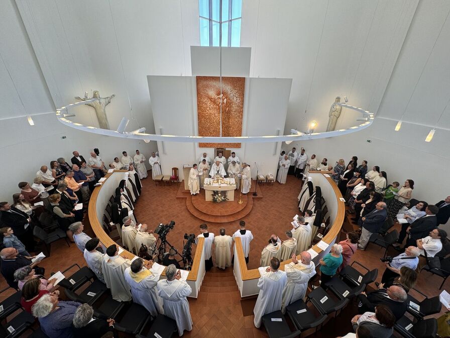 Consecration of the new monastic church of the Carmelite Sisters in Drasty.